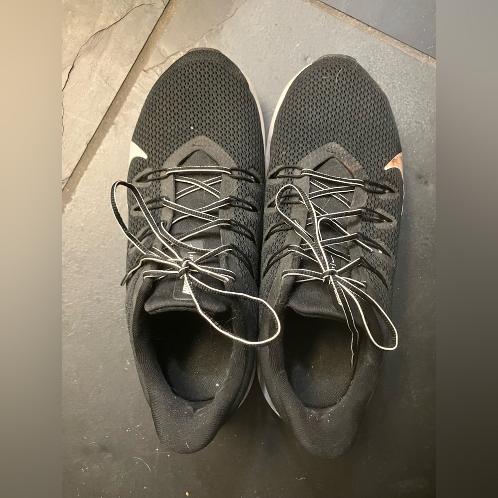 Men's Size 10 Black Nike Running Shoes